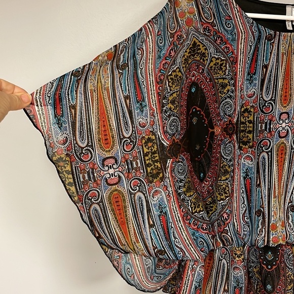 Lily Lou Women's Semi Sheer Blouse with black lining, Large , great shape! - Picture 4 of 6